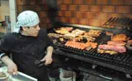 Biftek ülkesi nasıl tavuk yiyemez hale geldi?