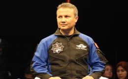 Alper Gezeravcı gençlerle buluştu, soruları yanıtladı