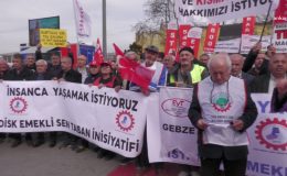 Emekliler: Hükümet emeklileri dilenci gibi görmekten vazgeçmeli