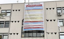 Alanya’da afiş savaşı