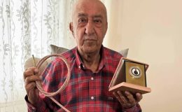 Anıtkabir’deki bayrak direğinin ipini üreten Güner Coşkuncan’ın gözyaşları…