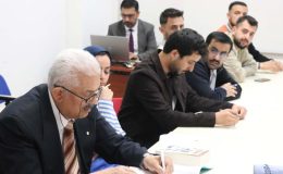 Emekli eğitimci 75 yaşında yüksek lisans öğrencisi oldu