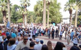 Memurlar eyleme geçti, belediyeye Çevik Kuvvet geldi