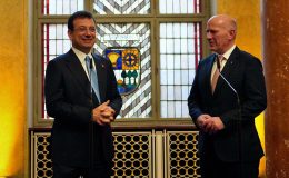 İmamoğlu: Bütün belediye başkanlarını bir arada toplamak istiyoruz