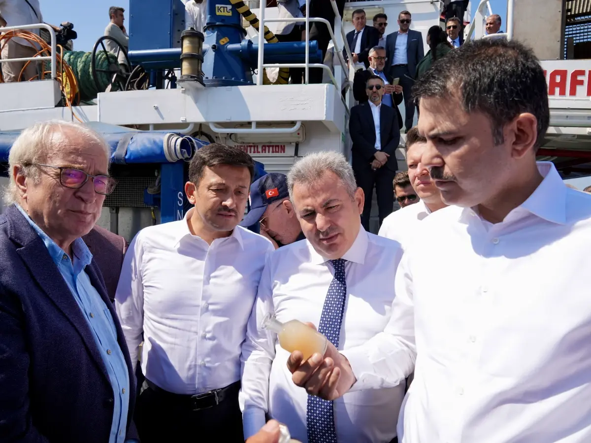 İzmir Körfezi’nde Balık Ölümleri ve Kirlilik Sorununa Acil Eylem Planı