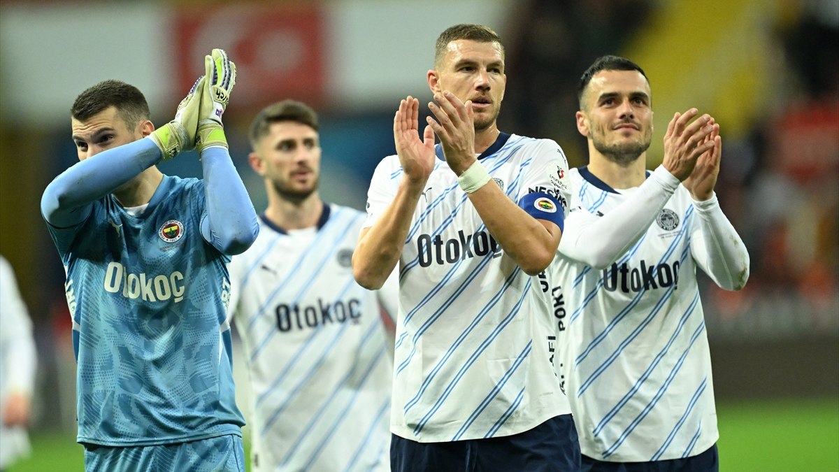 Fenerbahçe’nin Slavia Prag maçı kamp kadrosu belli oldu