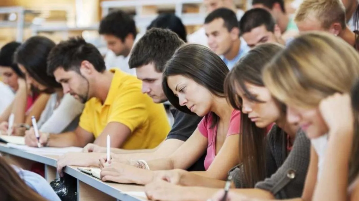 Başkan Erdoğan’ın talimatı ile hayata geçirildi! 60 bin üniversiteliye kamuda yarı zamanlı iş: İşte detaylar!