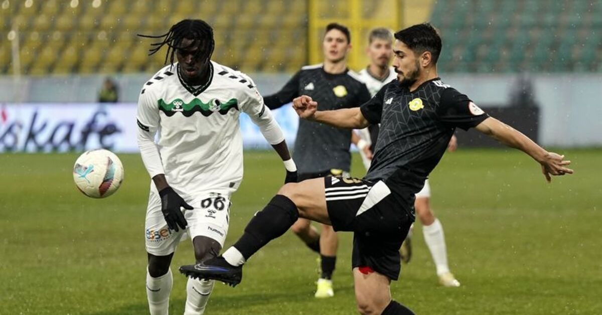 Esenler Erokspor: 1 – Sakaryaspor: 1 | MAÇ SONUCU
