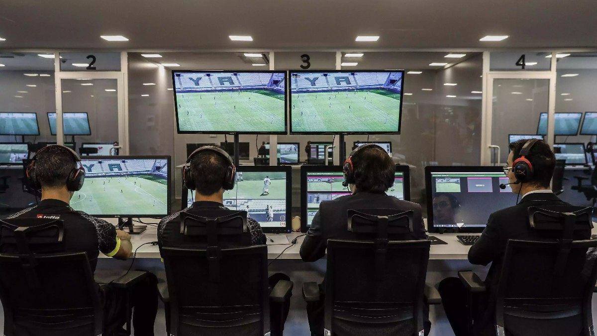 Galatasaray’dan açıklama: VAR’da hata yapanın kariyeri bitsin