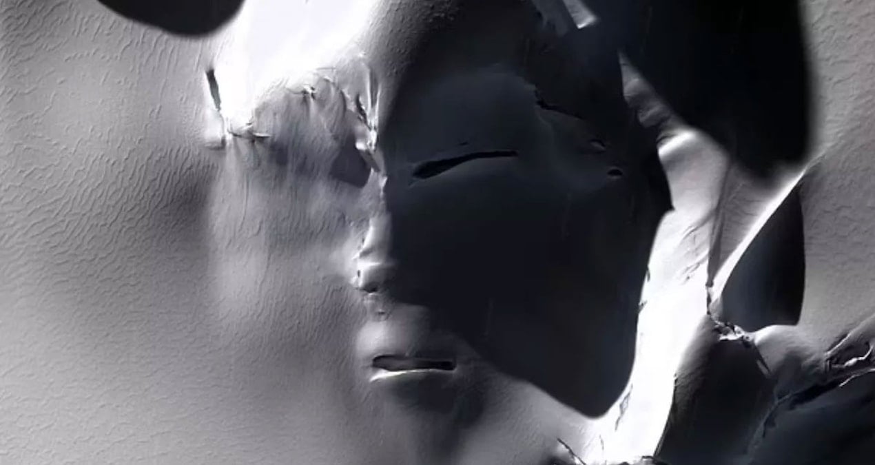 Gizemli yüz belirince teoriler art arda geldi