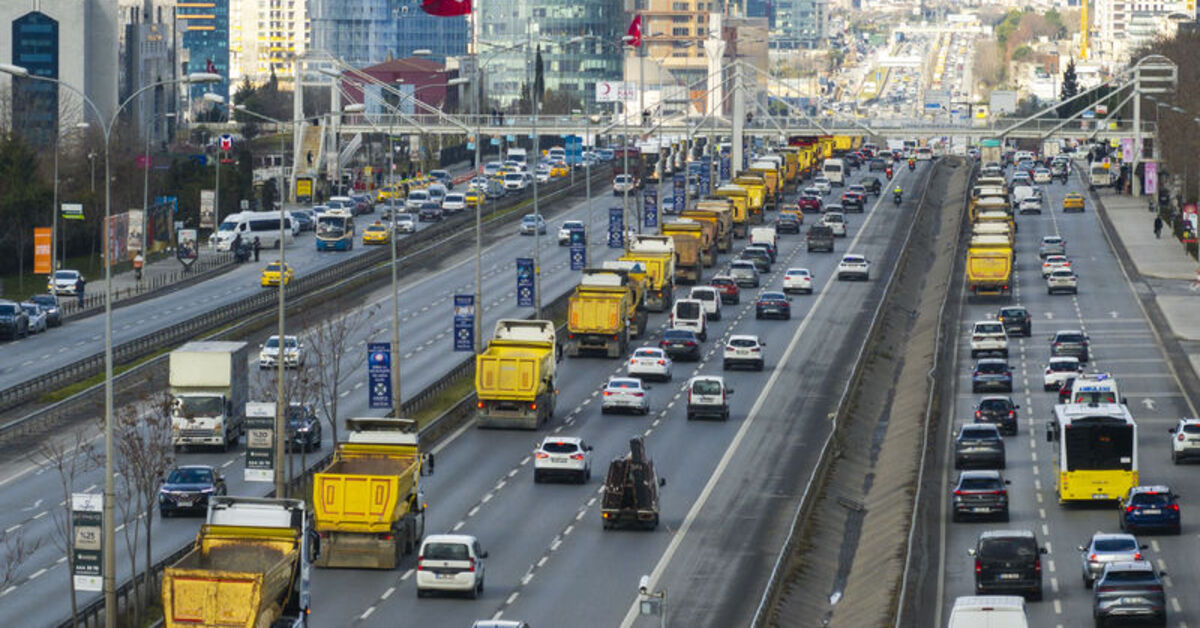 İstanbul’da hafriyatçılar İBB’yi protesto etti