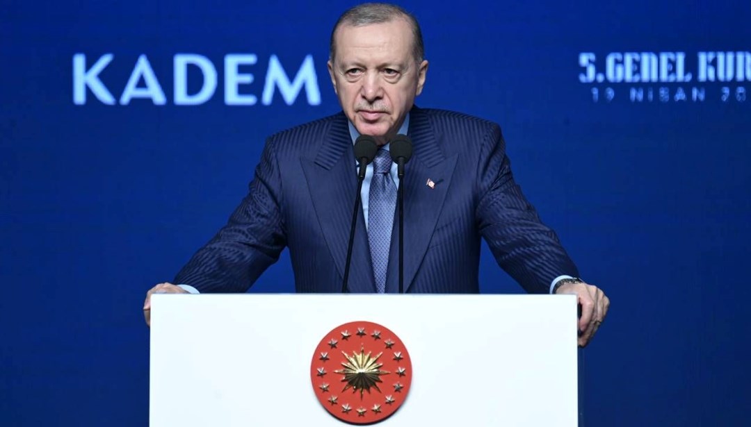 Cumhurbaşkanı Erdoğan: “Nüfusta azalma beka sorunudur”